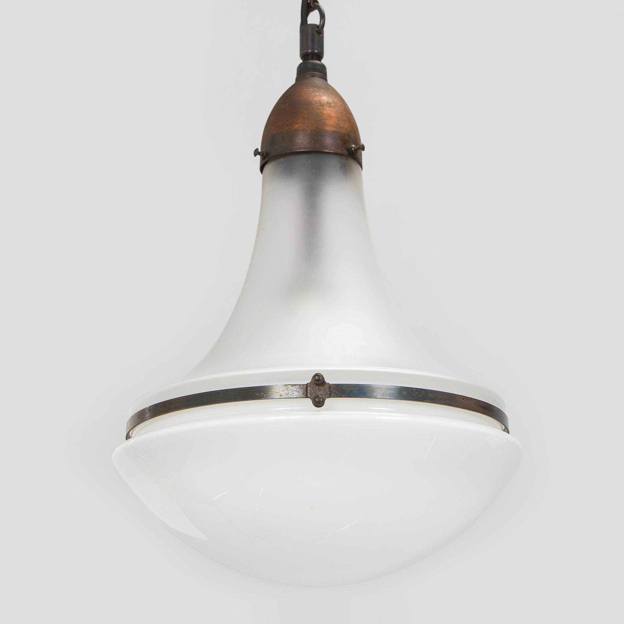 Peter Behrens, taklampa, "Luzette", AEG, 1900-talets första hälft.