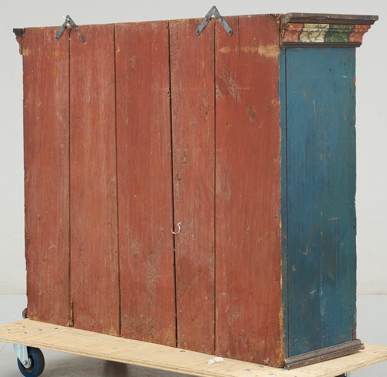 SKÅPÖVERDEL/HÄNGSKÅP, allmoge, dat 1843.