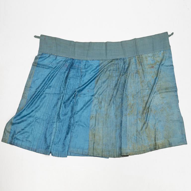 Two Chinese embroidered silk skirts, Qing dynsty, beginning of the 19th century.