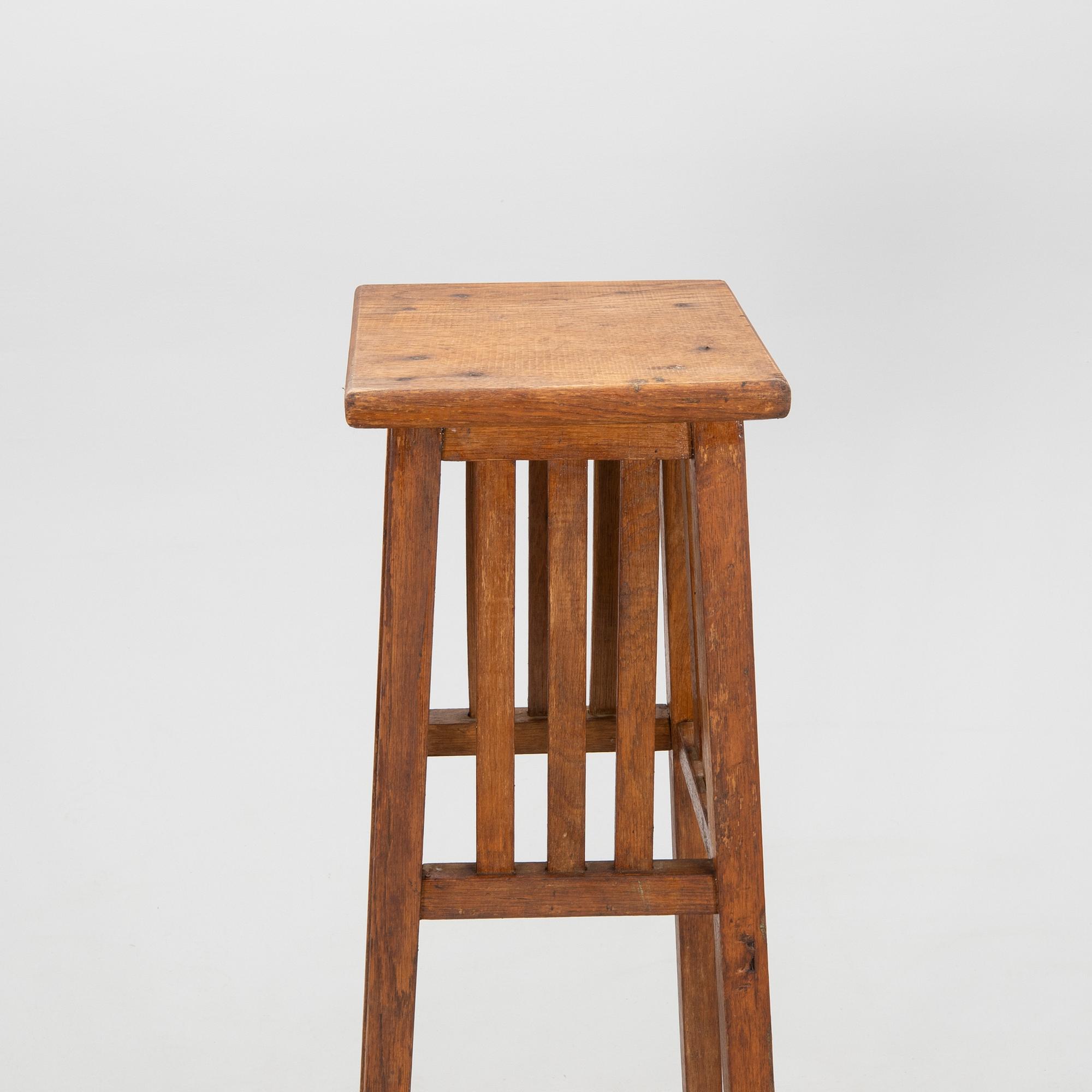 Piedestaler ett par 1900-talets början.