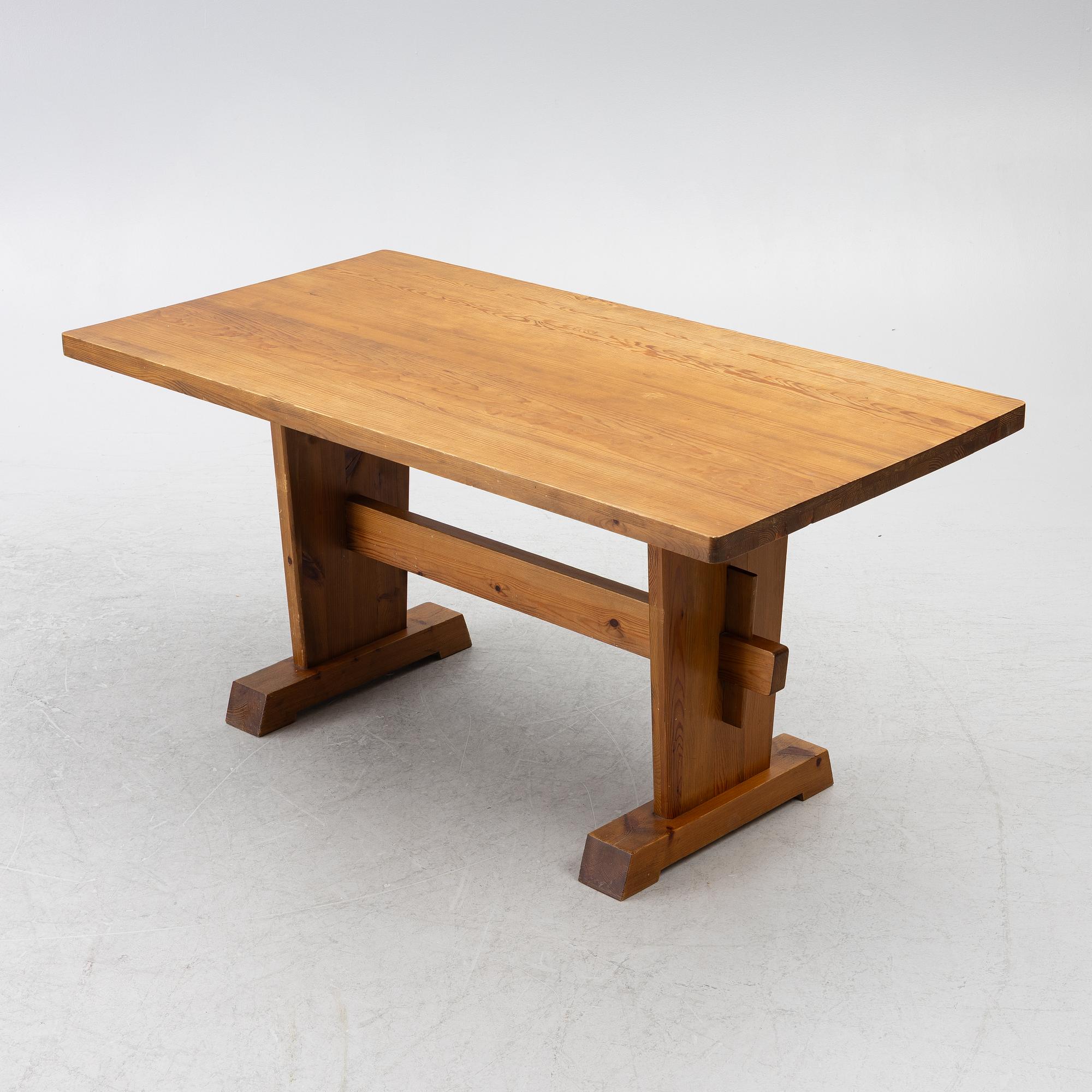 Dining table, sports cabin furniture, mid-20th century.