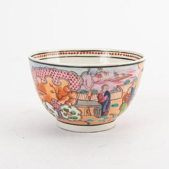 A Chinese 18th century porcelain cup.