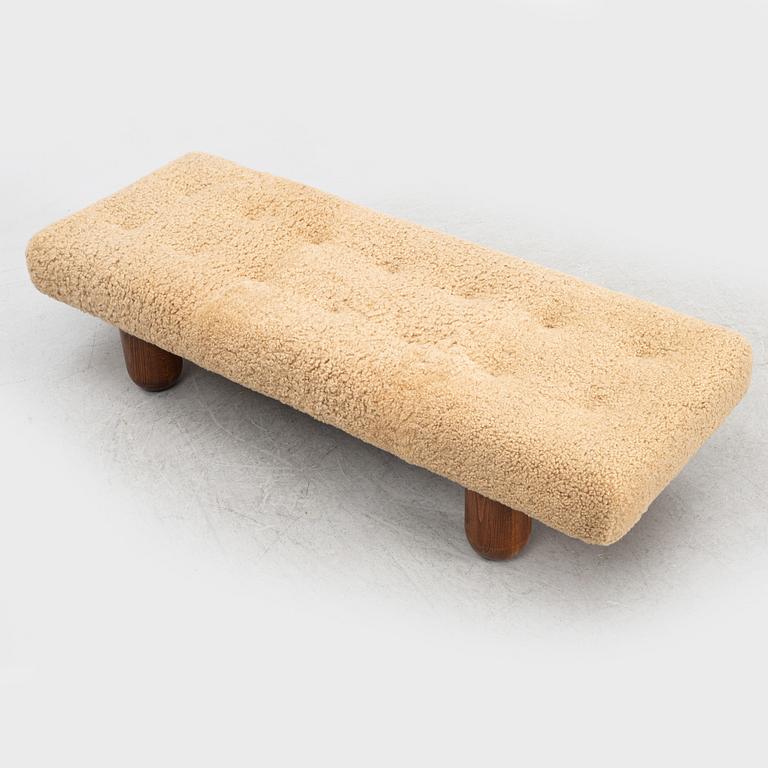 Daybed, contemporary manufacture.