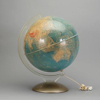 JORDGLOB, 1900-talets mitt. Höjd 57 cm.