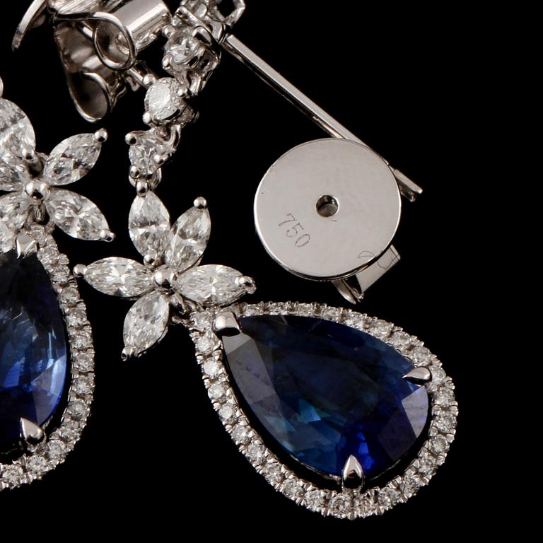 ÖRHÄNGEN, ett par, 18k vitguld med droppslipade blå safirer, 3.17 ct samt briljantslipade diamanter, 1.00 ct.