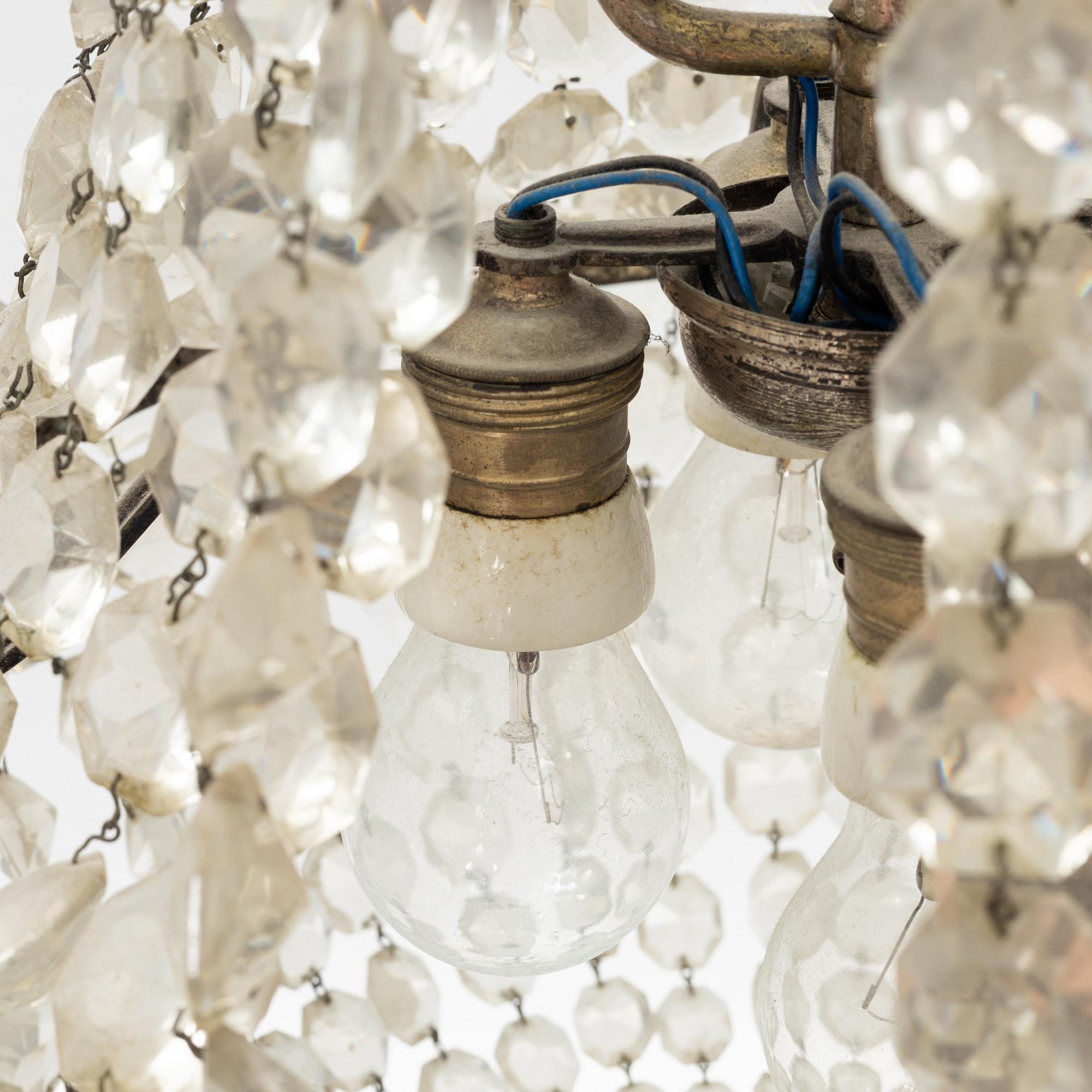 A chandelier, early 20th Century.