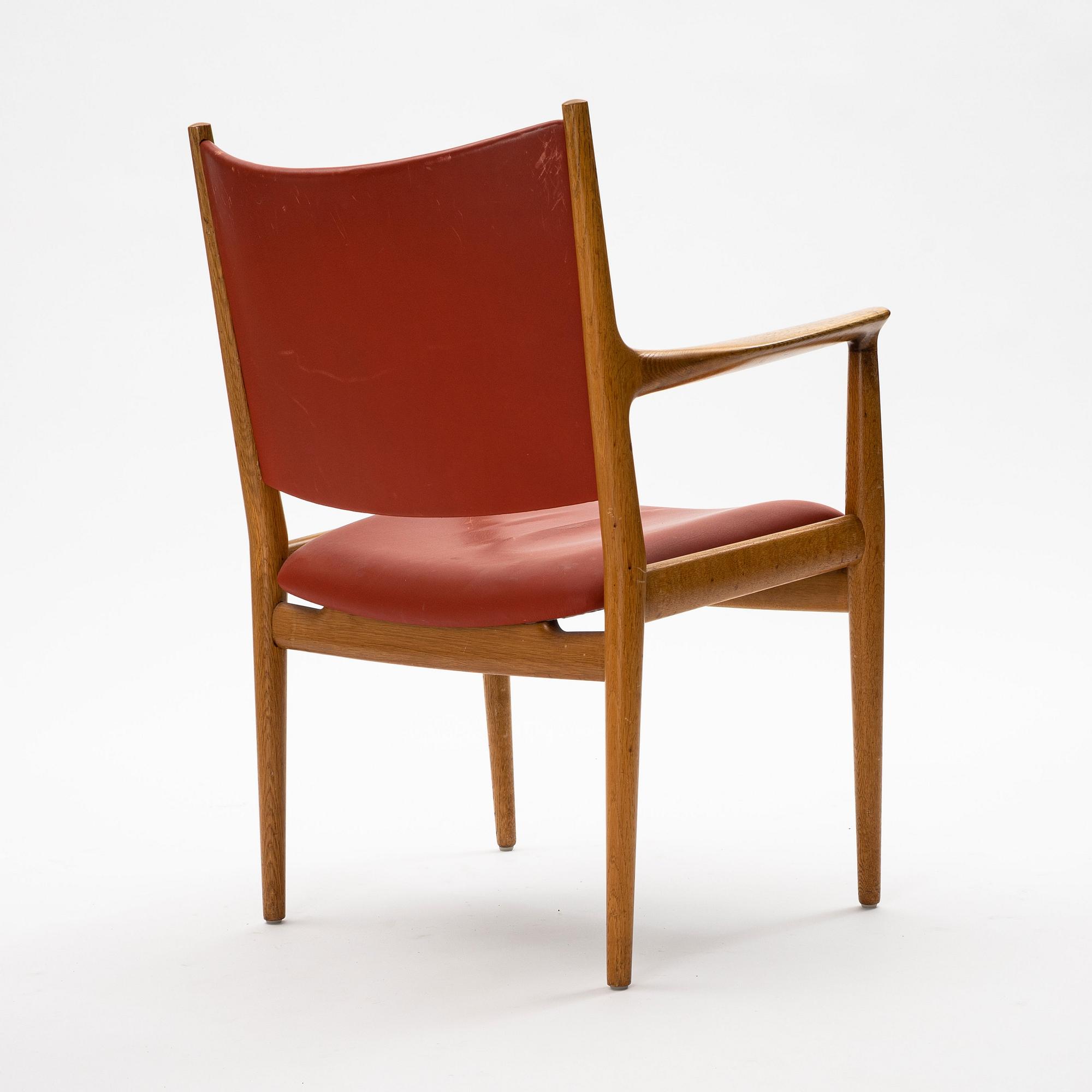 Hans J. Wegner, a 'JH-513' chair, Johannes Hansen, Denmark.