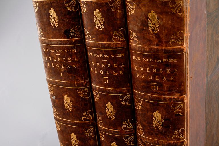 M, W & F VON WRIGHT, books, three volumes, 'Svenska fåglar', A. Börtzells tryckeri AB Stockholm, 1924-1929.