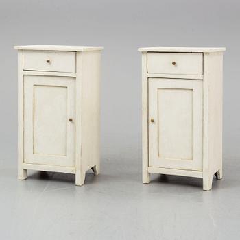 SÄNGBORD, ett par, 1900-talets första hälft.