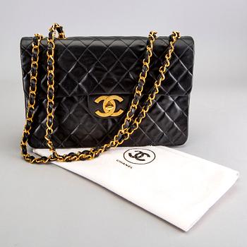 Chanel väska "Maxi jumbo".