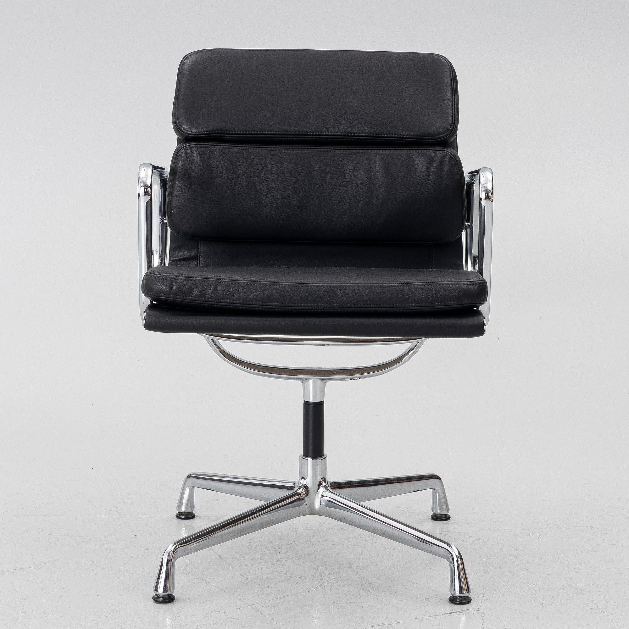 Charles & Ray Eames, Chair, “Soft Pad Alu Chair”, model EA208, Vitra.