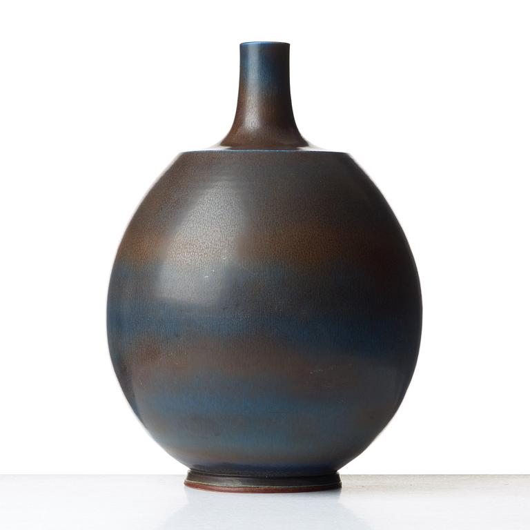 Berndt Friberg, a stoneware vase, Gustavsberg studio, Sweden 1965.