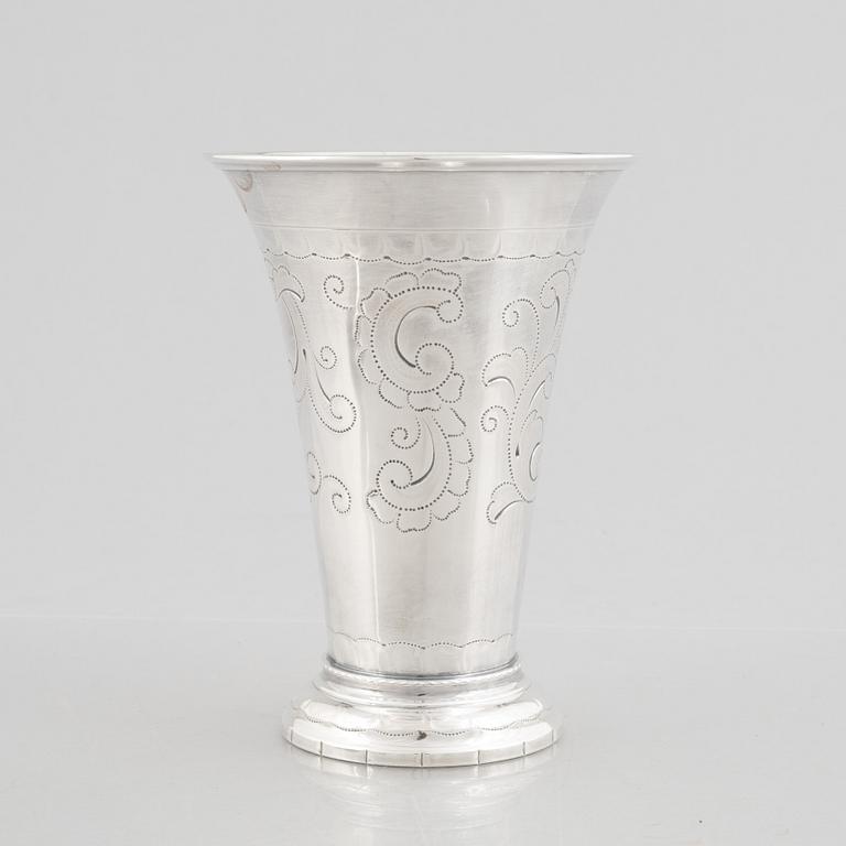 Cup, silver, Tage Göthlin, Tenn & Silver Ab, Tesi, Gothenburg 1976.