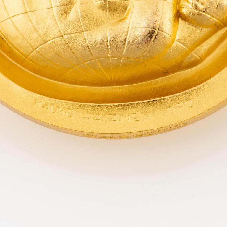 Kauko Räsänen, commemorative medal, 18K gold, Sporrong, 1972, numbered 062/300, total weight 447 g.