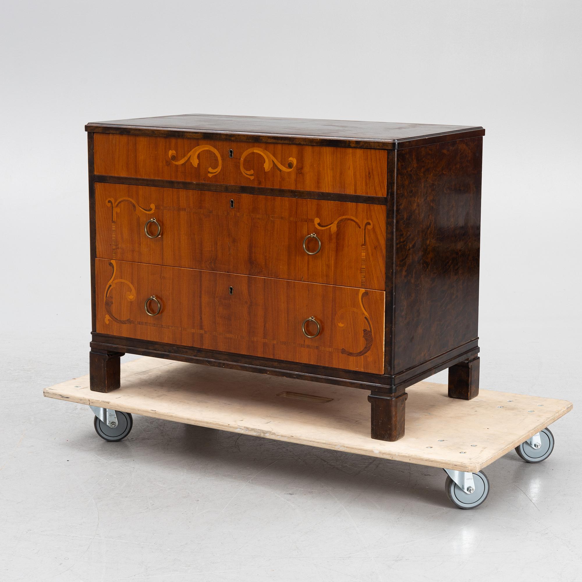A Swedish Grace cabinet, 1920s.