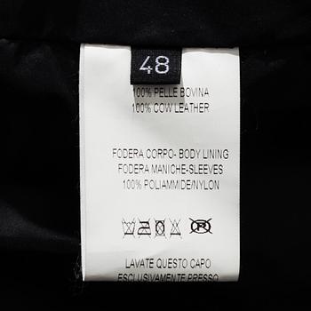 MOSCHINO, skinnjacka, italiensk storlek 48.
