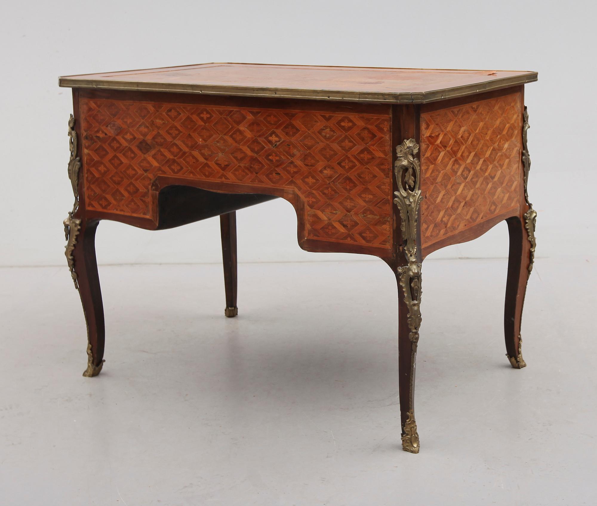 SKRIVBORD, Frankrike, sent 1700-tal.