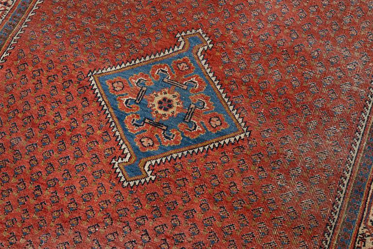 Matta, ca 190 x 130 cm.