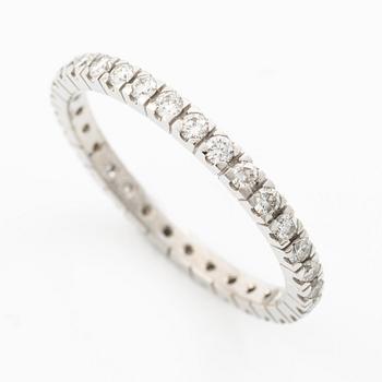 Ring, full eternity band, 18K white gold set with brilliant-cut diamonds.