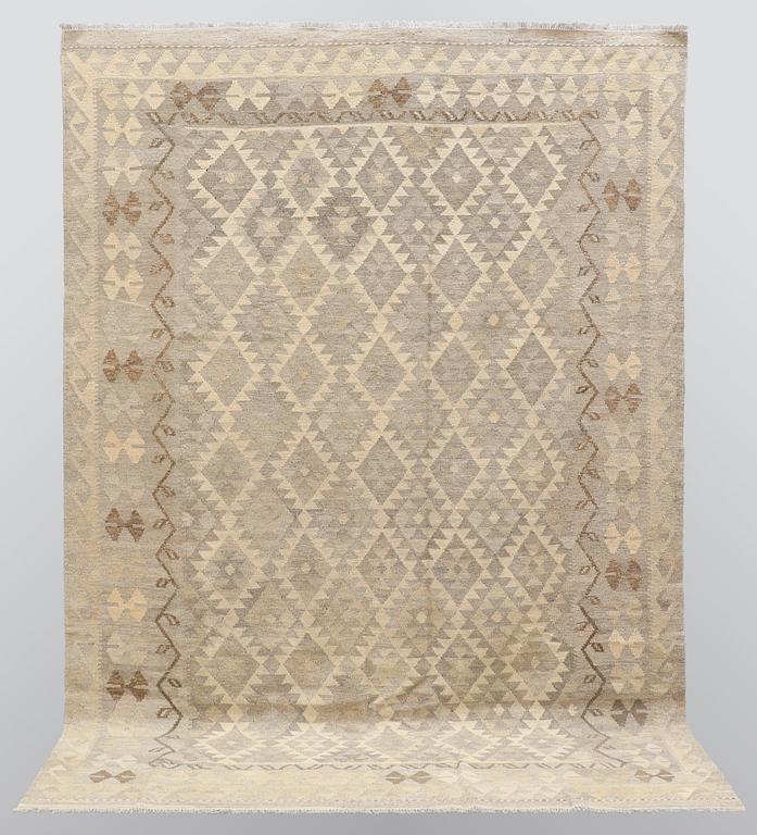 A carpet, Kilim, ca 299 x 206 cm.
