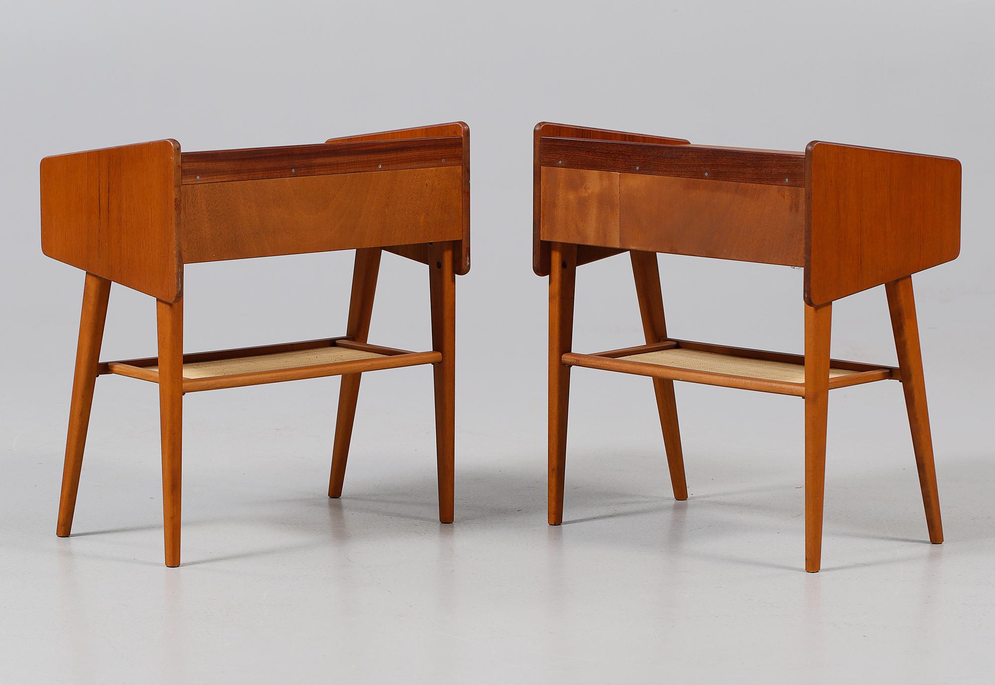 SÄNGBORD, ett par, 1950/60-tal.