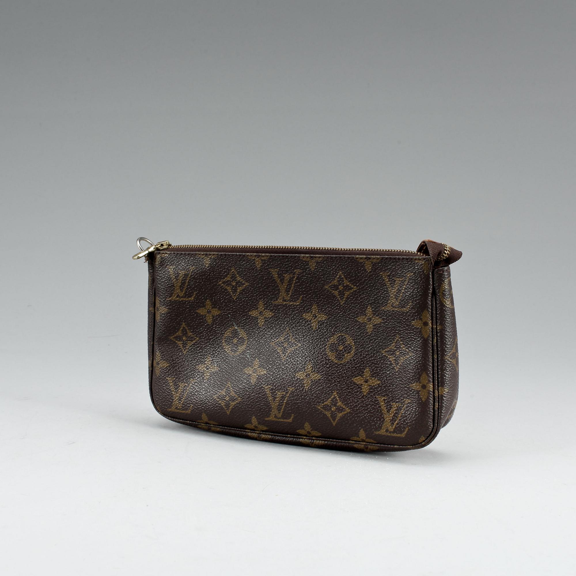 VÄSKA, "Pochette", Louis Vuitton, 1900-talets andra hälft.