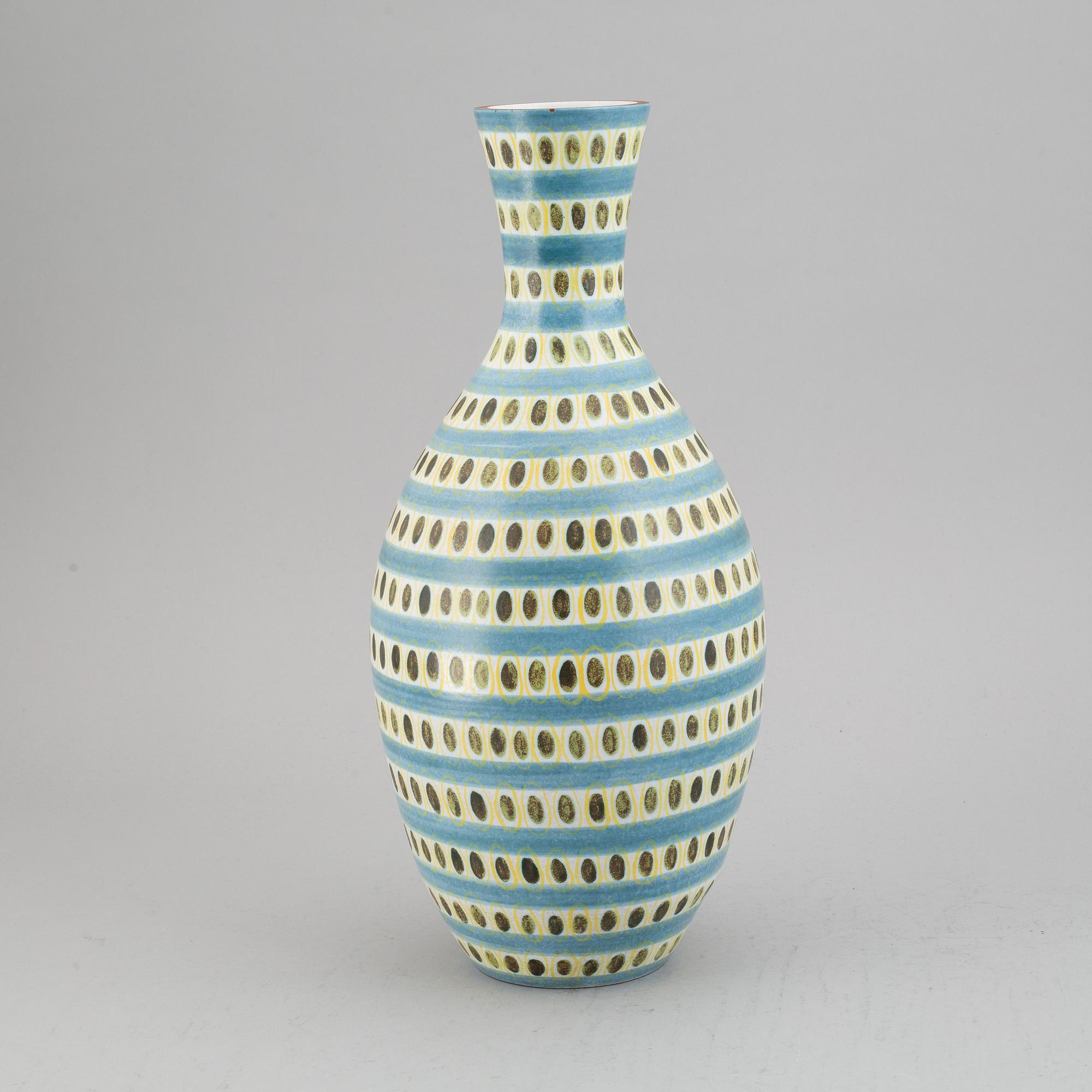 Stig Lindberg, a faiance vase. Gustavsberg.