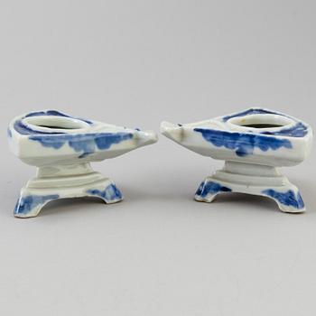 A set of fan-shaped bowls and a larger bowl, Japan, Meiji (1868-1911).