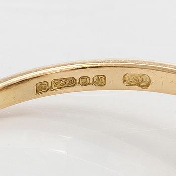 Ring, 18K guld, safir och briljantslipade diamanter, England.