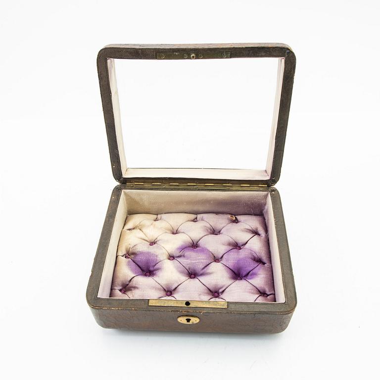 Jewellery boxes, 2 pcs, 20th century.