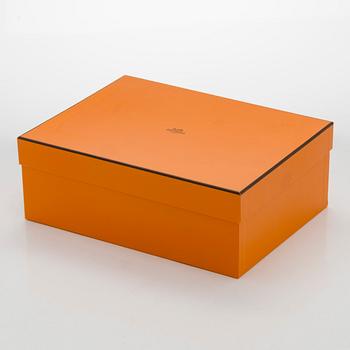 Hermès, cups with saucers, a pair, "Mosaique au 24".