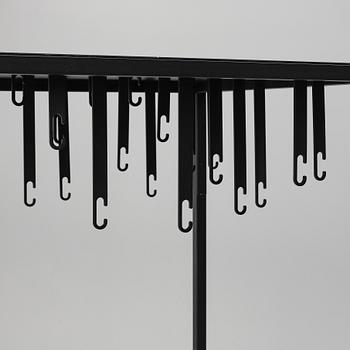 ALEXANDER LERVIK, "Atelier Floor Hanger", klädhängare, Design House Stockholm 2020.