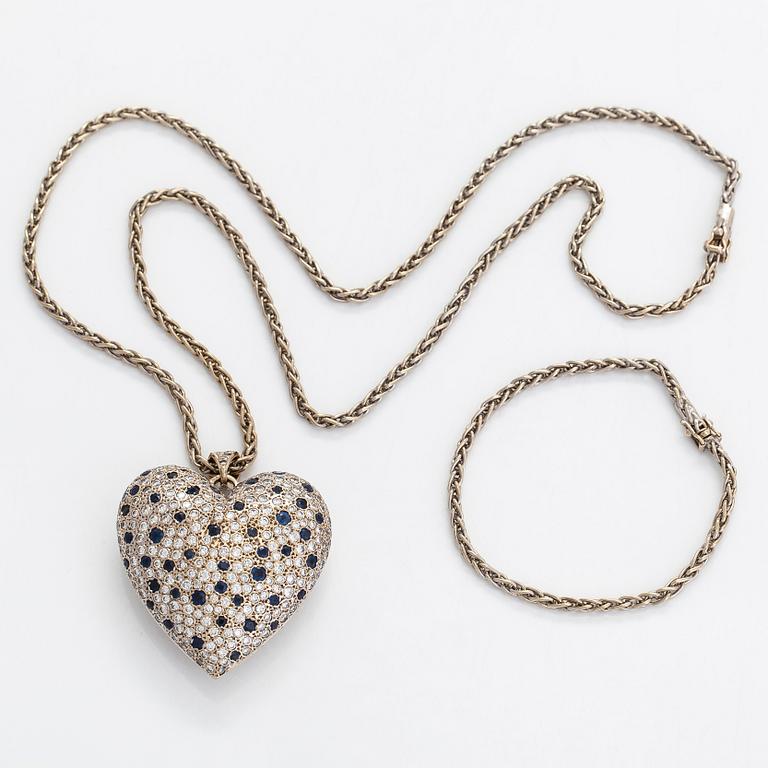 Necklace, 18K white gold with a large heart pendant set with sapphires and diamonds. With Italian and Finnish hallmarks.