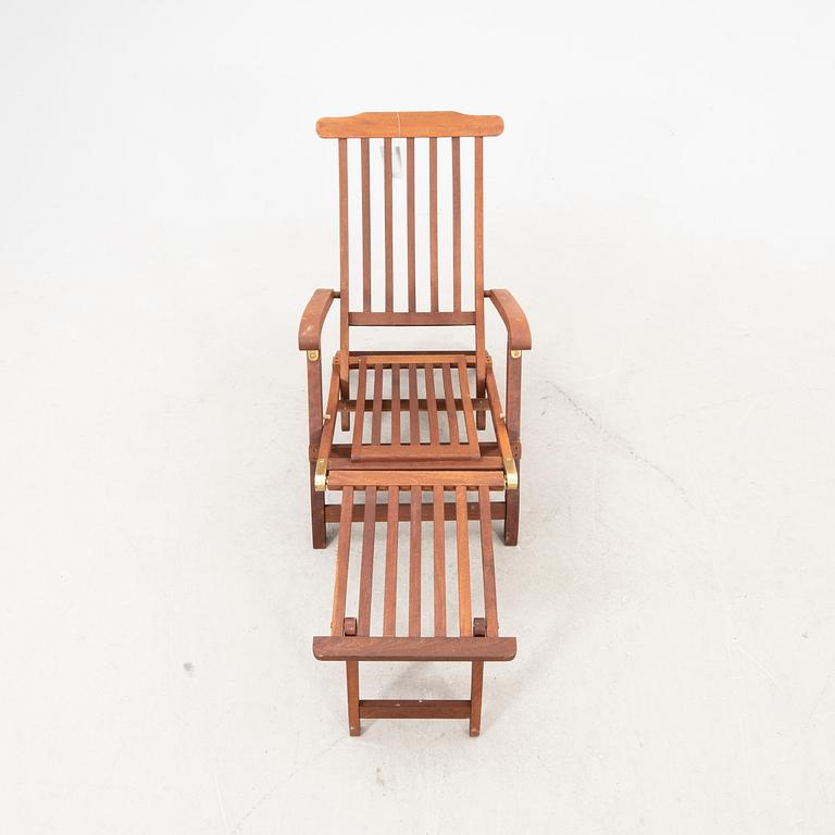 A wooden deck chair late 20thcentury/21st cenntury.