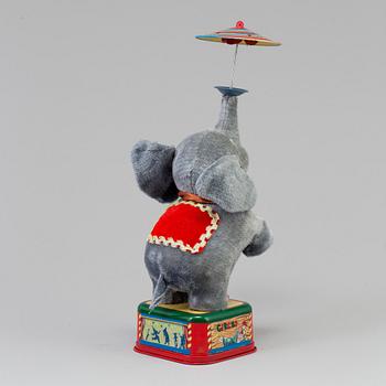 BATTERIDRIVEN LEKSAK, Battery Operated Circus Elephant, Nomura Toys, Japan, 1950-tal.