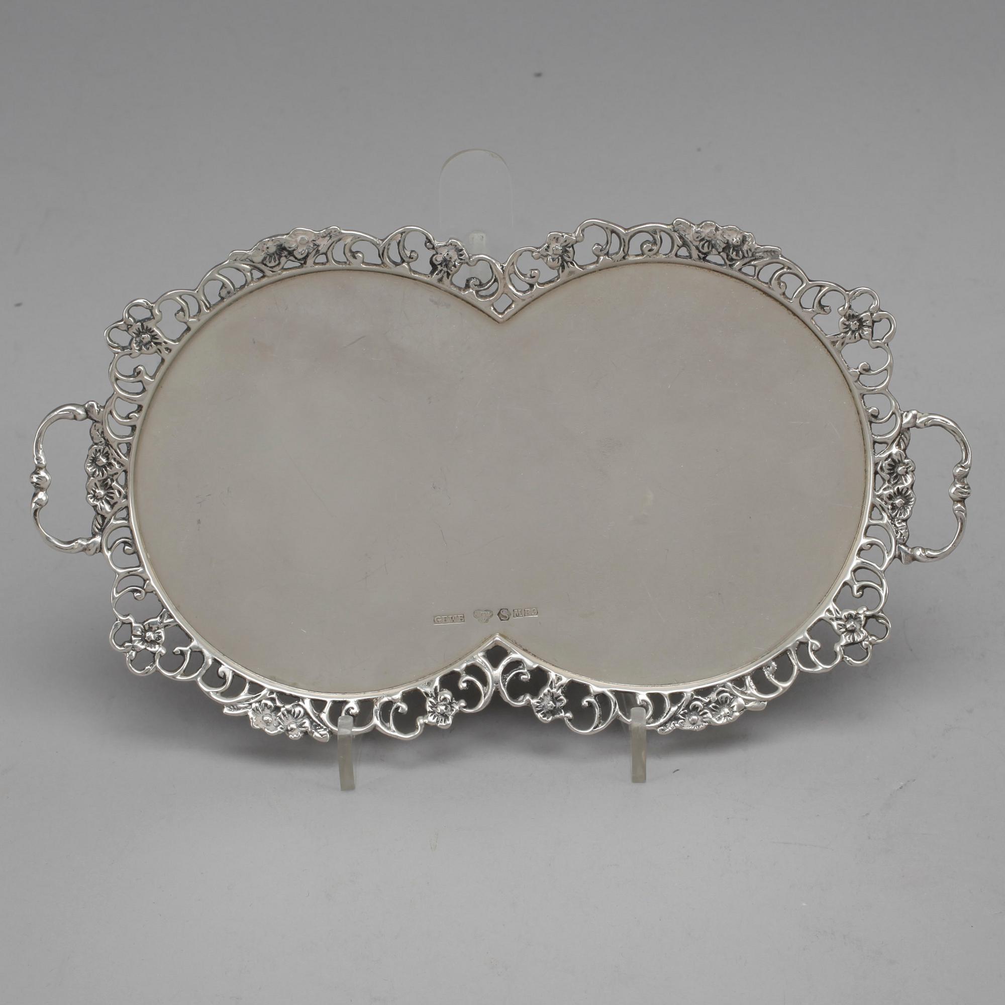 PARTI SILVER, 3 delar, rokokostil, Georg Wessfelt, Malmö 1965-66. Total vikt ca 323 gram.