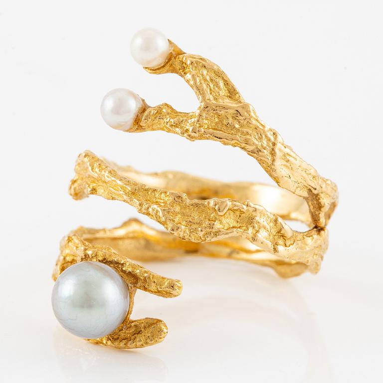 Björn Weckström, a ring, "Octobus", 18K gold with pearls, Lapponia.