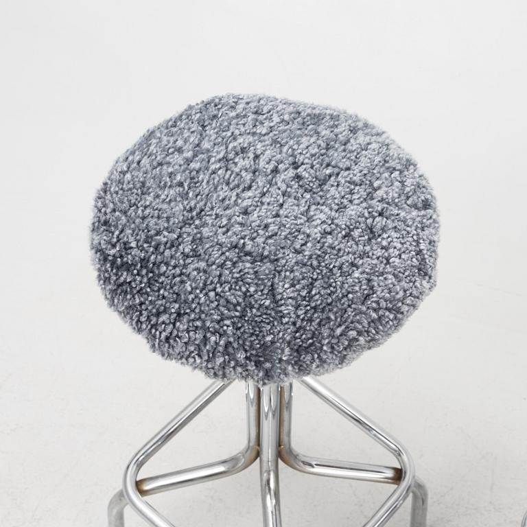 A set of four bar stools, mid 20th Century.