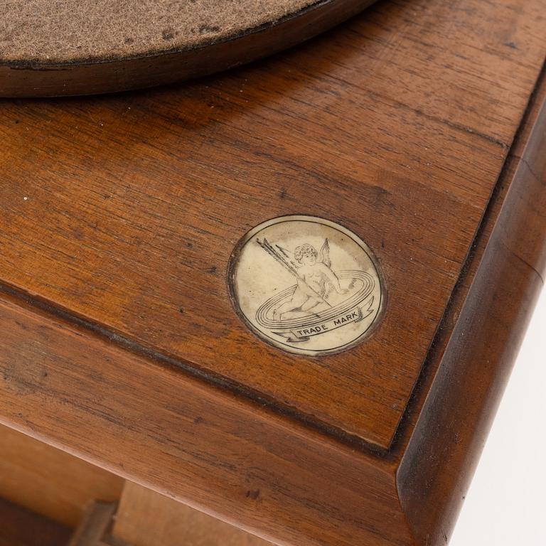 A gramophone, early 20th Century.