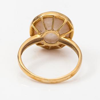 Korvakorupari, sormus ja riipus, 14K kultaa ja mabehelmiä.