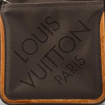 Louis Vuitton, bag "Terra Damier Geant Citadin PM Messenger Bag", 2005.