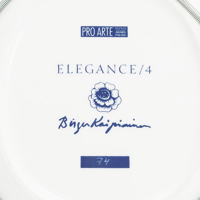 Birger Kaipiainen, a decorative porcelain dish, 'Elegance/4', numbered 74. Pro Arte, Arabia.