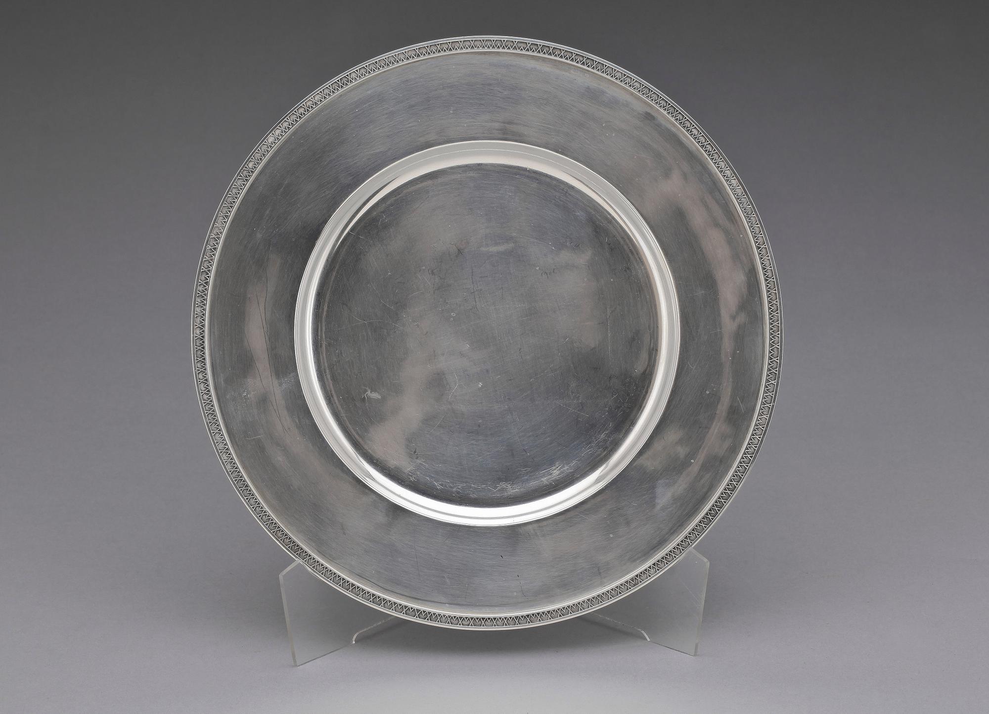 TALLRIK, sterling silver, Borgila, Stockholm 1959. Vikt ca 614 g.