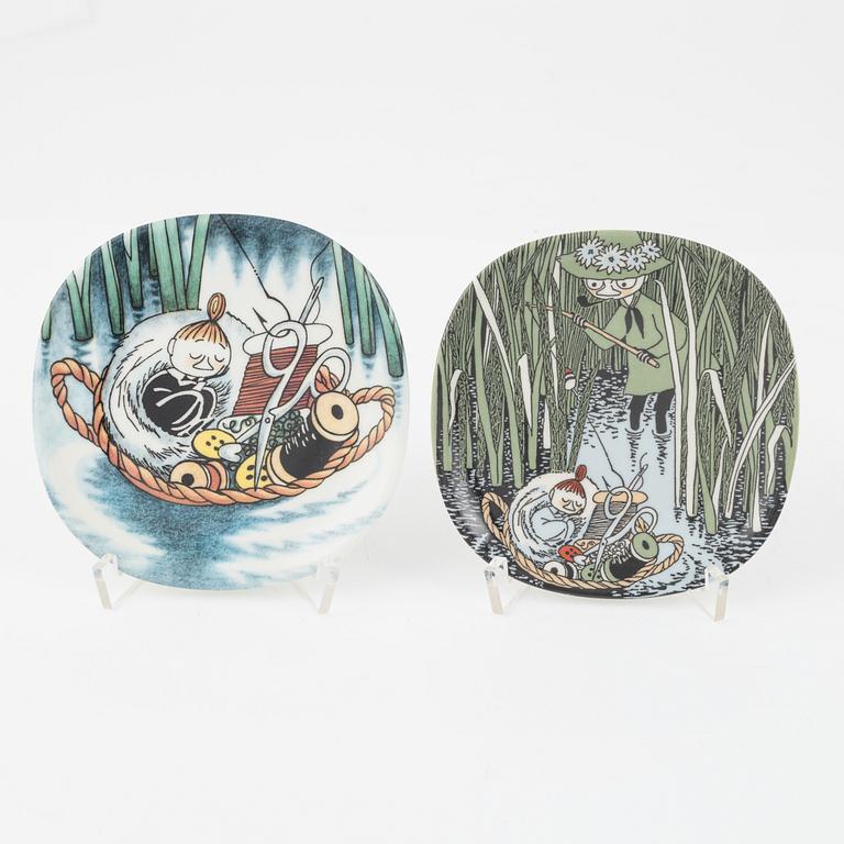14 porcelain collector's plates, Moomin Characters/Bulls, Arabia, Finland.