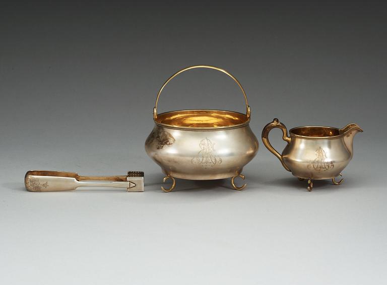 A Russian early 20th century cream and sugar set, marks of Alexander Fulid, Moscow and Karl Selenius, St. Petersburg.