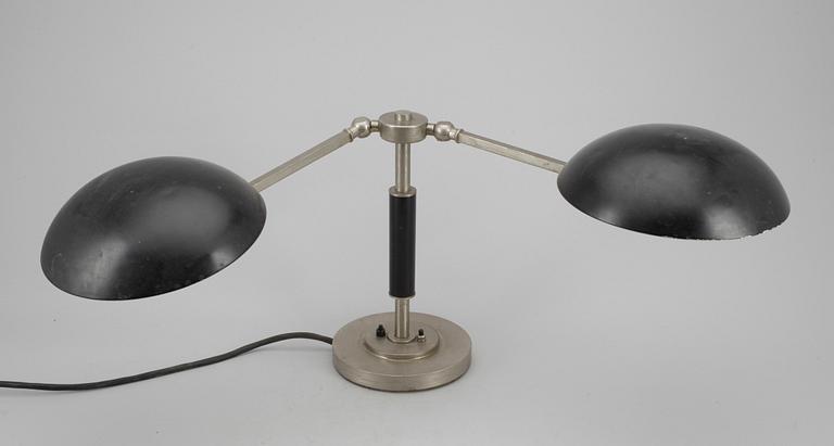 BORDSLAMPA, industri, 1900-talets första hälft.