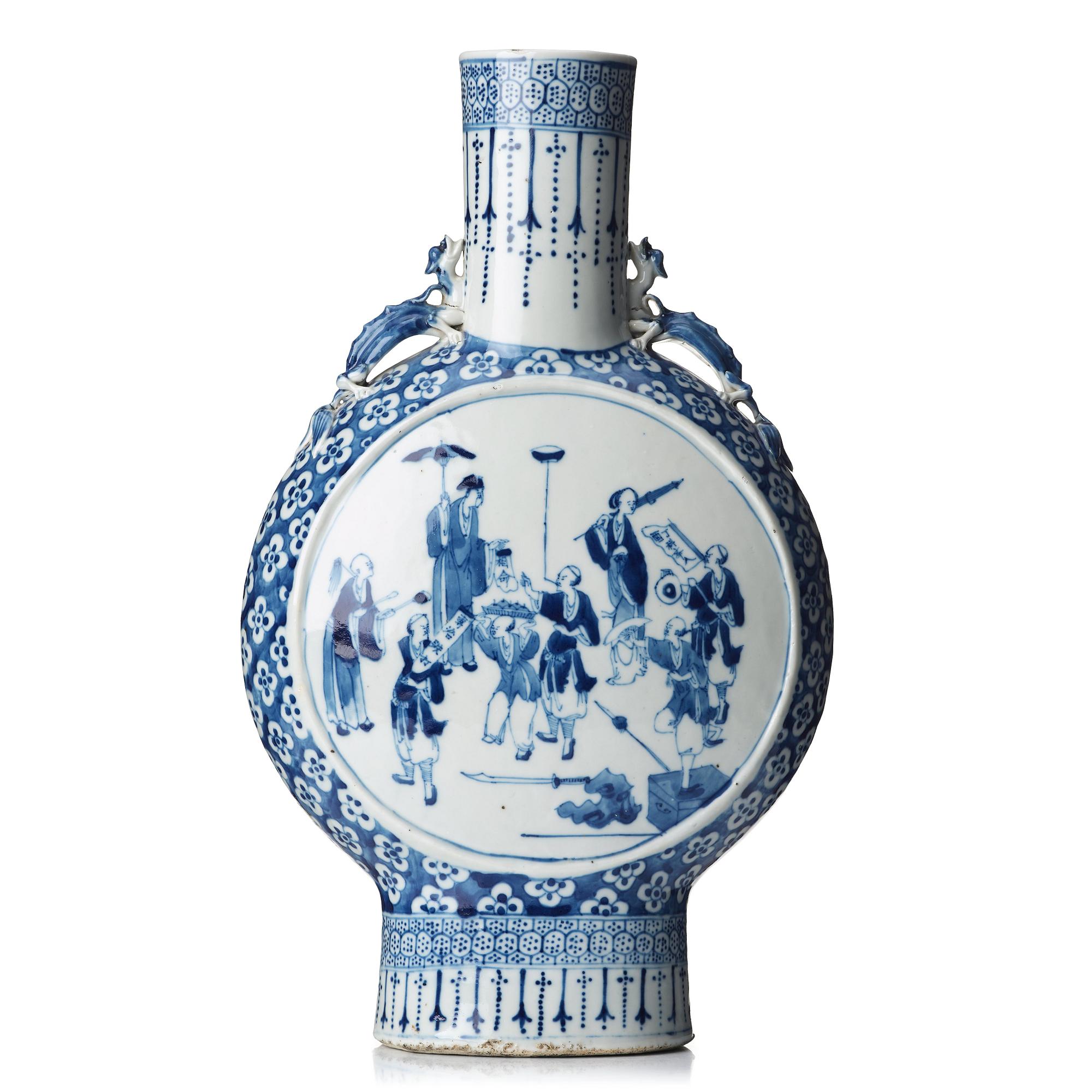 A blue and white moon vase, Qing dynasty, 19th Century.