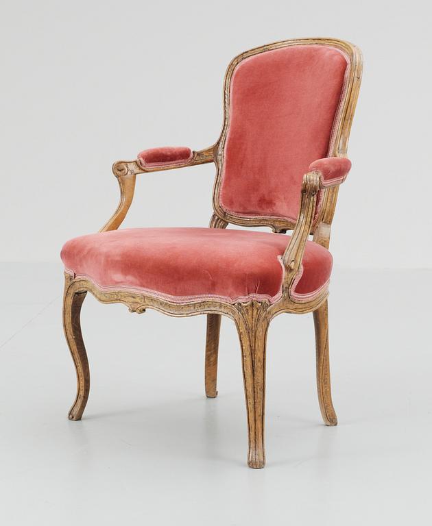 KARMSTOL. Rokoko, 1700-talets andra hälft.
