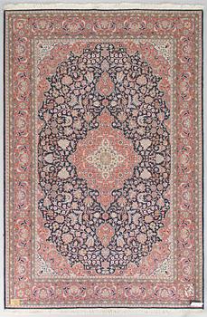Matta, silk på bomullsvarp, Kashmir, ca 274 x 183 cm.