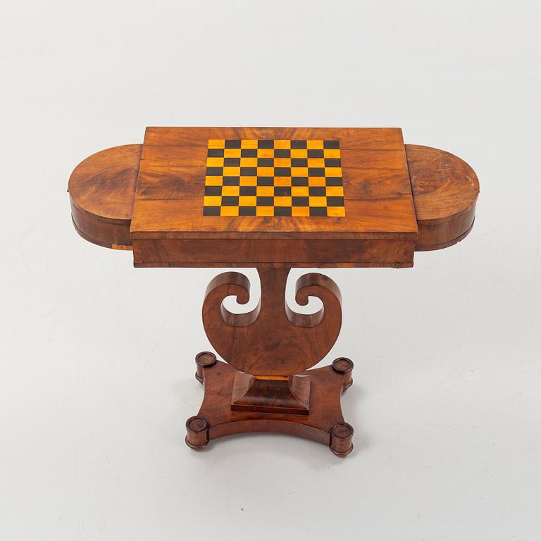 Spelbord, tillskrivet Johan Öman (mästare i Stockholm 1815-1833), Empire.